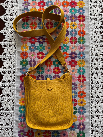 Hermès Mini Evelyne shoulder bag yellow