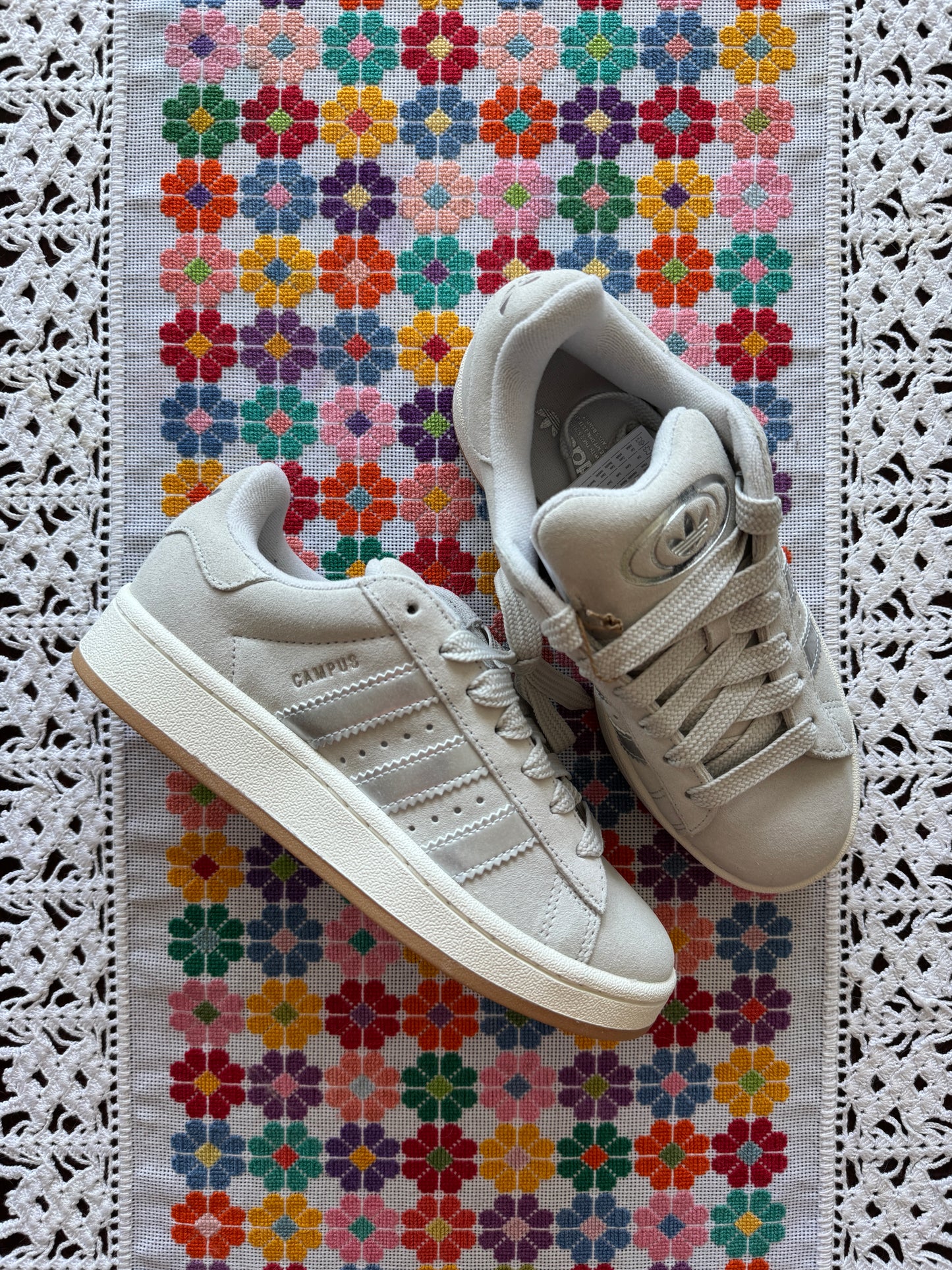 adidas campus silver