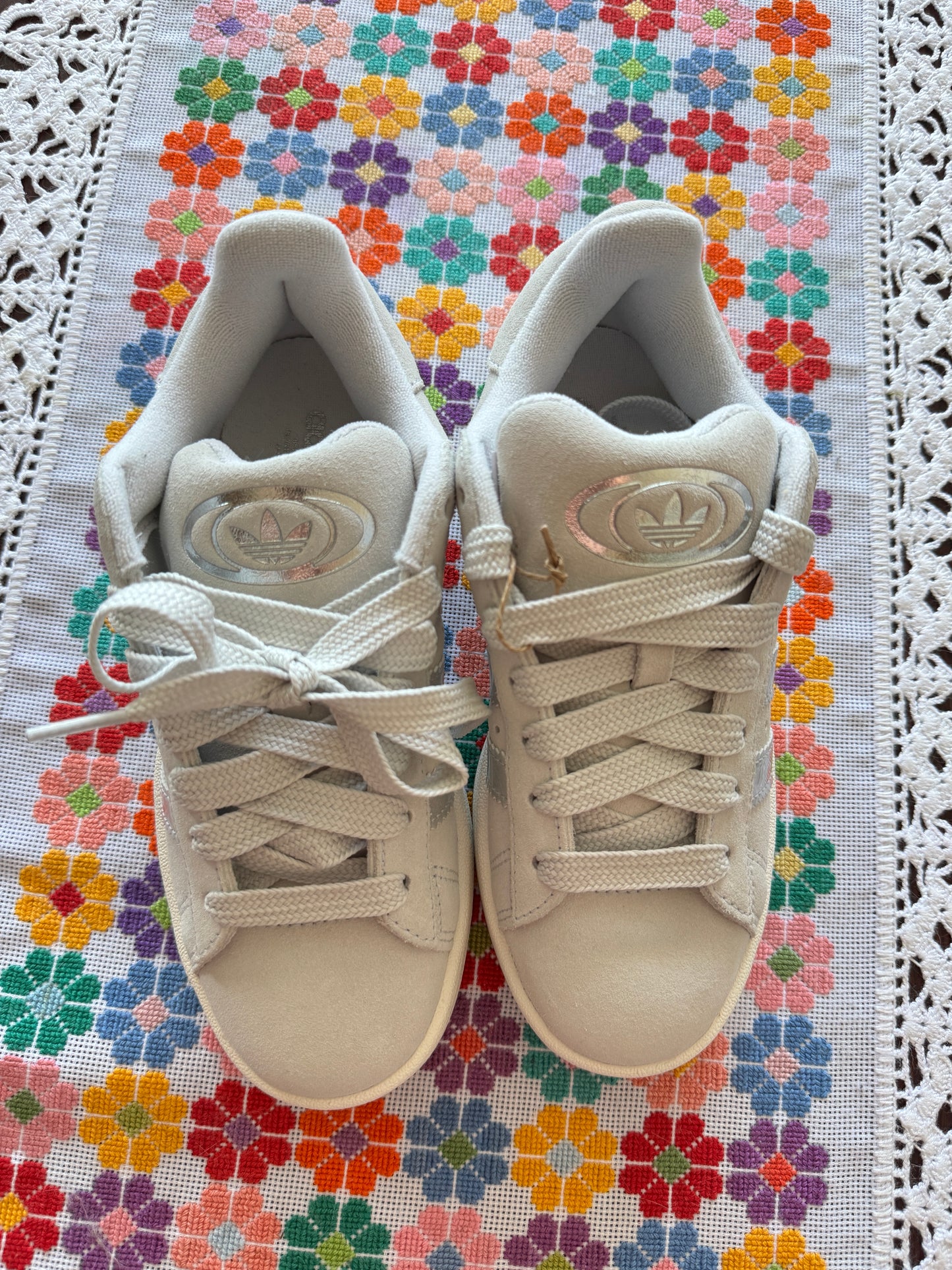 adidas campus silver