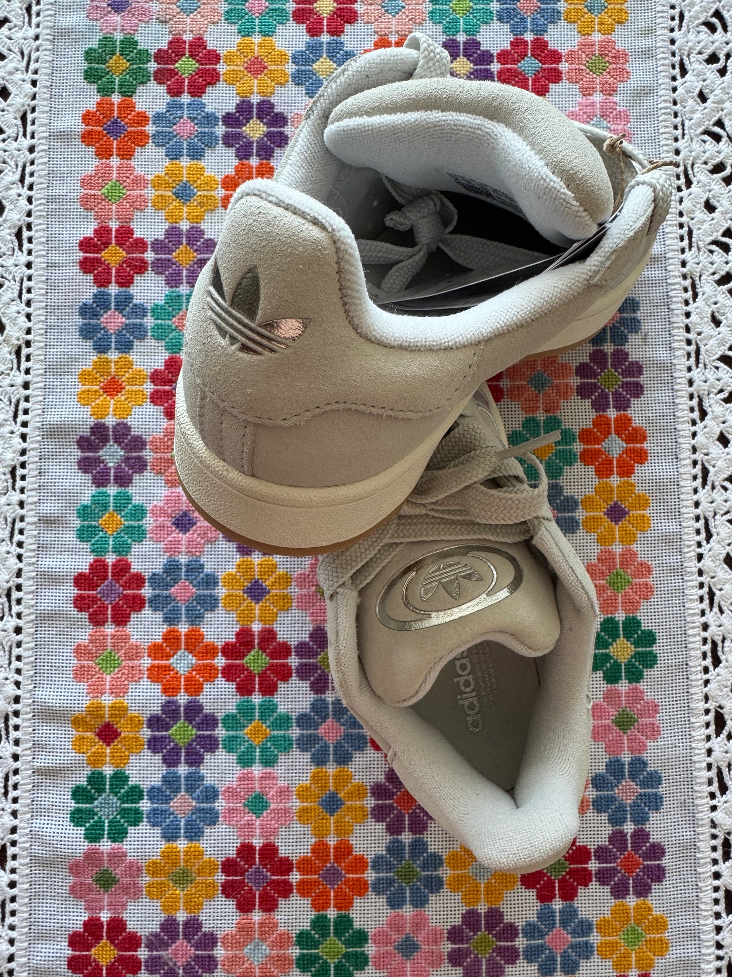 adidas campus silver