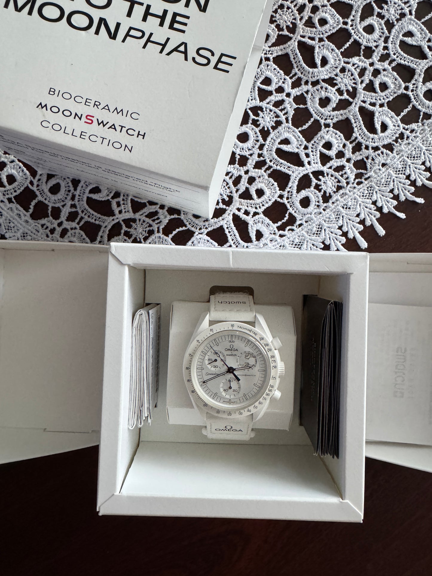 Omega X Swatch Snoopy