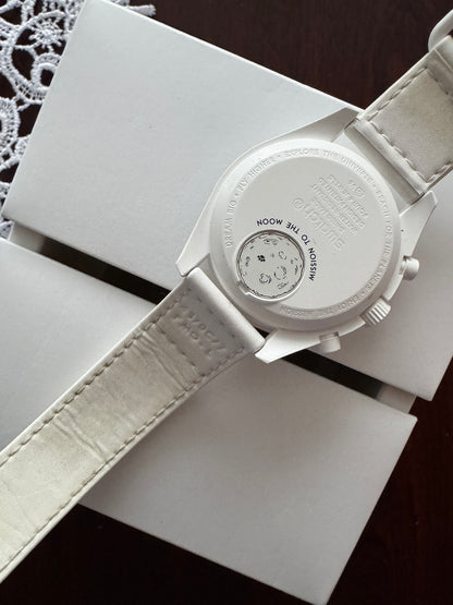 Omega X Swatch Snoopy