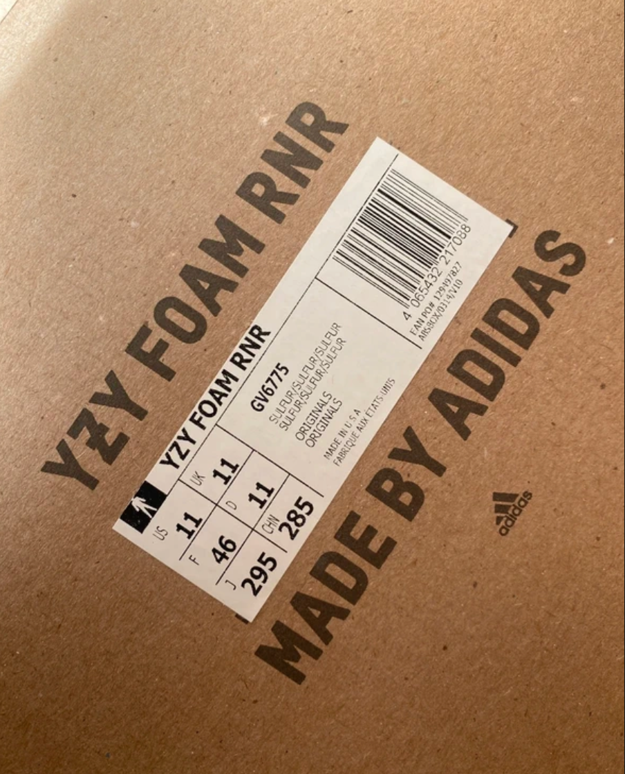 Yeezy Foam RNNR Sulfur