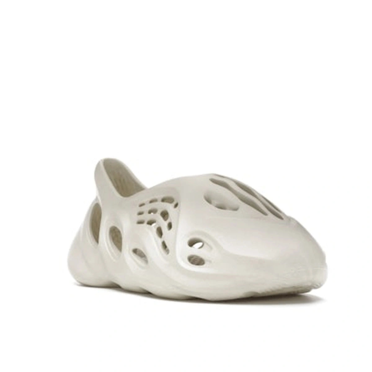 Yeezy Foam RNNR Sand